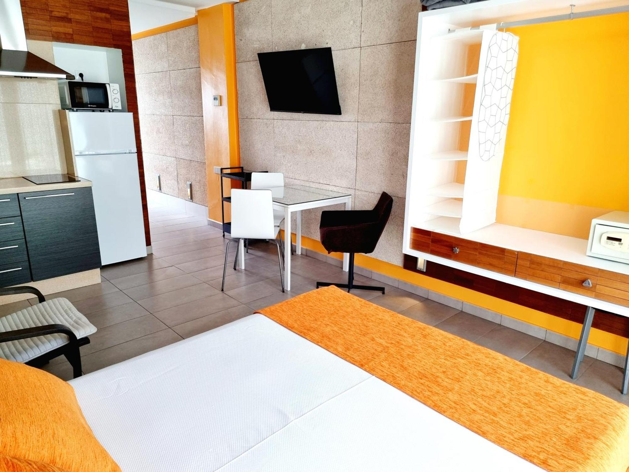 Apartamentos El Arrecife Conil De La Frontera Esterno foto