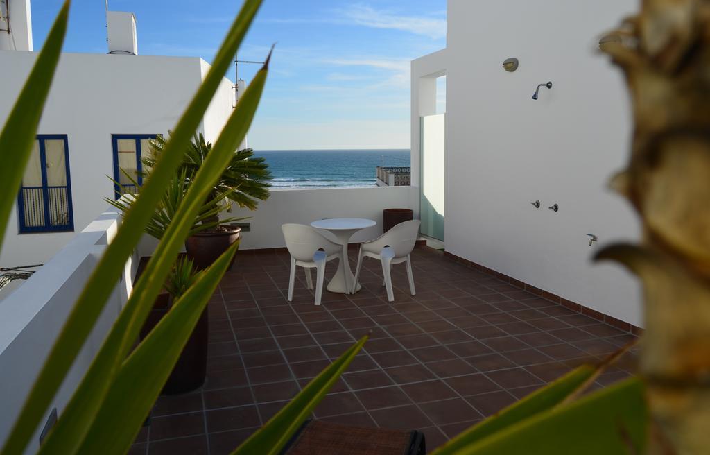 Apartamentos El Arrecife Conil De La Frontera Esterno foto